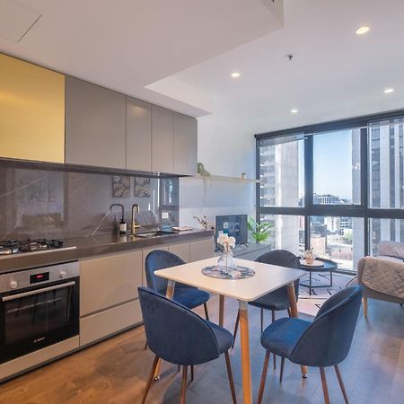 Relaxed 1Br1Ba City View Apt Wifi In Heart Melcbd Melbourne Luaran gambar
